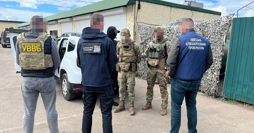 Організував незаконне переправлення військовозобов’язаних до Придністров’я: ДБР викрило правоохоронця
