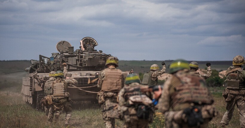 Ворог не полишає спроб захопити Покровськ, штурмує попри великі втрати - 68 ОЄБр