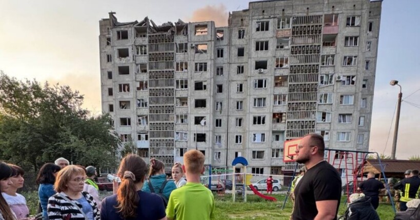 Ворог атакував Луцьк 15 дронами та шістьма ракетами: є влучання в будинок і поранені