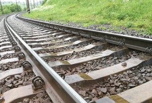 П'ятий підрив на залізниці рф: у Бєлгородській області зійшов з рейок тепловоз