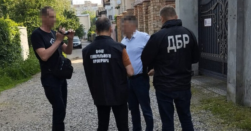 Колишнього очільника ДСНС на Івано-Франківщині підозрюють у масштабній незаконній вирубці лісу