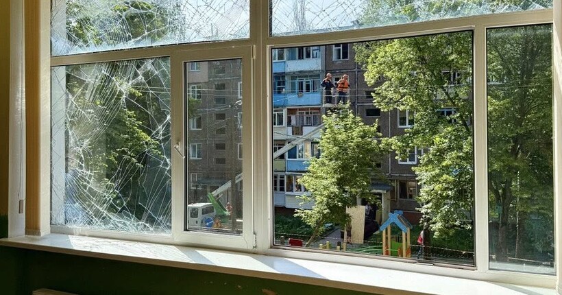 У Чернігові через атаку рф пошкоджено дитсадок та зникло світло