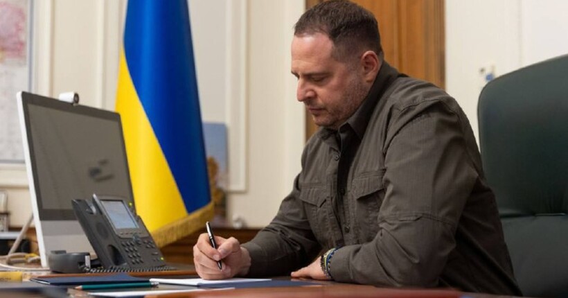 Єрмак провів розмову з українськими партнерами: санкції проти рф, ситуація на фронті та саміт G7