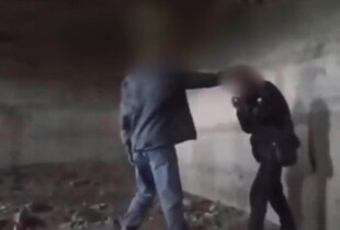 Катували 12-річного хлопця та виклали в інтернет: двох підлітків затримали