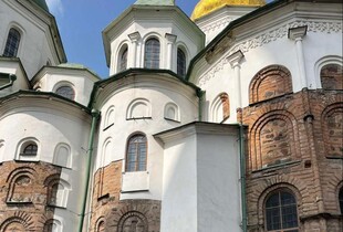 У Києві пошкоджено Софійський собор (фото)