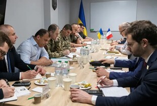 Франція та Україна обговорили нові шляхи фінансування закупівлі озброєння для ЗСУ
