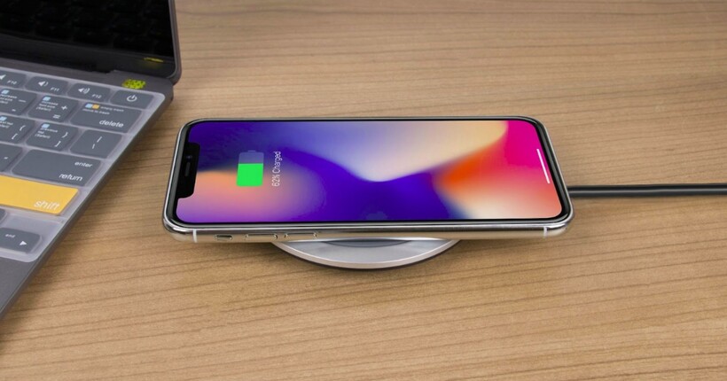 Як заряджати iPhone 16: з ноутбука, ПК або в автомобілі