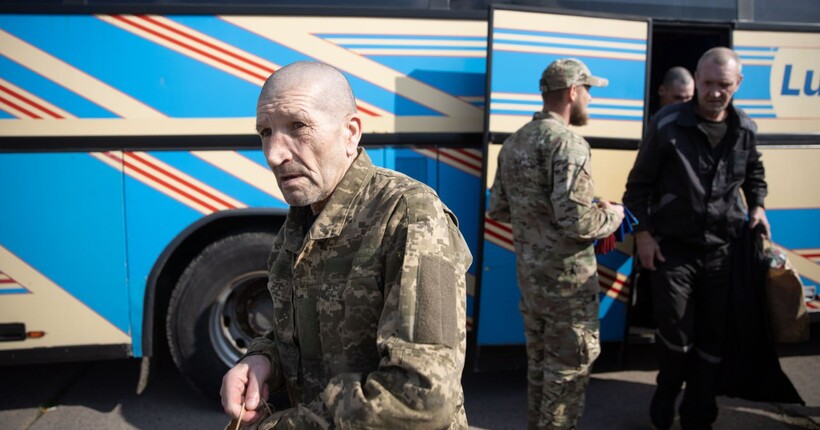 Юсов про стан визволених з полону: деяких відразу відправили 