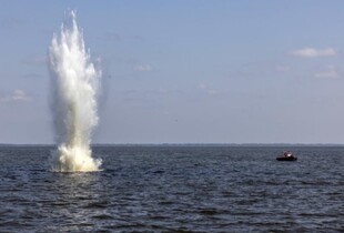 У ВМС попередили про періодичне викидання морських мін до берегів Чорного моря