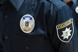 У Харкові оголошено про підозру подружжю, яке побило поліцейського