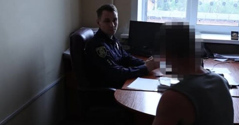 У Харкові чоловік підпалив приміщення ТЦК та втік через вікно: його затримано
