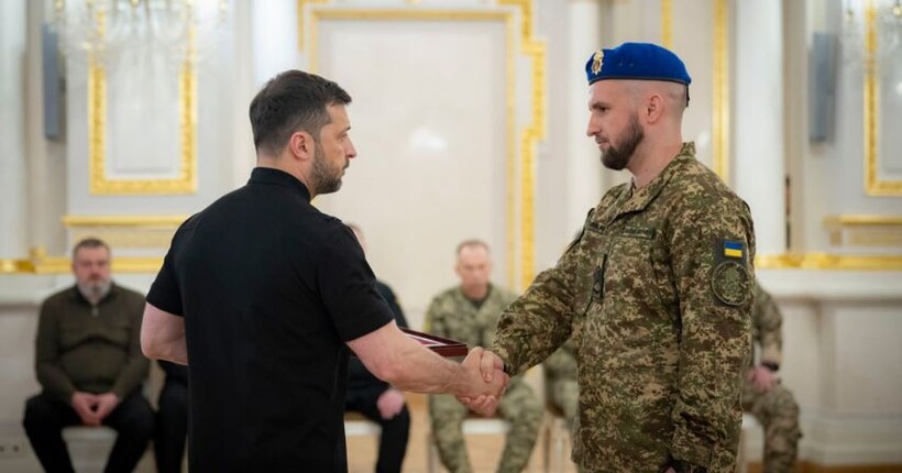 Понад 113 000 українських воїнів нагороджені за героїзм - Зеленський