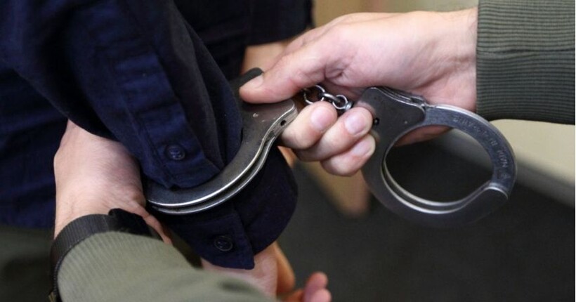 У Харкові підлітки фотографувалися з нацистською символікою: хлопцям загрожує позбавлення волі