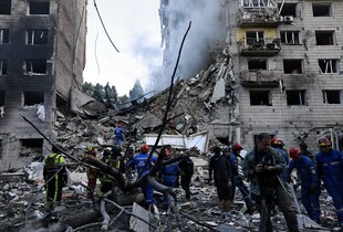 Ворог вночі спрямував на Київ 175 дронів та понад 14 крилатих ракет