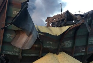У Києві через атаку росіян пошкоджено залізницю (фото)