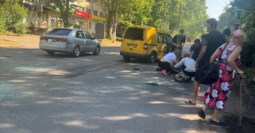 Росіяни атакують дронами Херсон: кількість постраждалих постійно зростає
