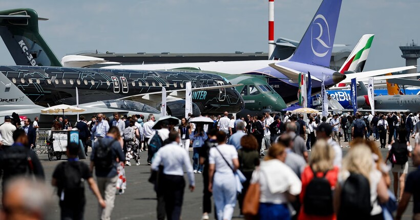 Тінь трагедій та війн на авіасалоні в Парижі: Airbus укладає контракти на $21 млрд 
