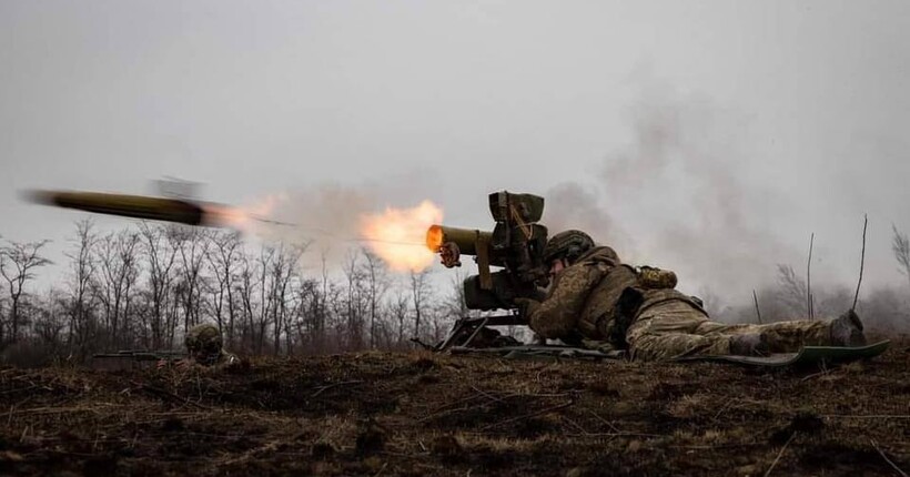 Росіяни тиснуть на Сіверському напрямку, застосовують дрони-ждуни і мотоцикли - 