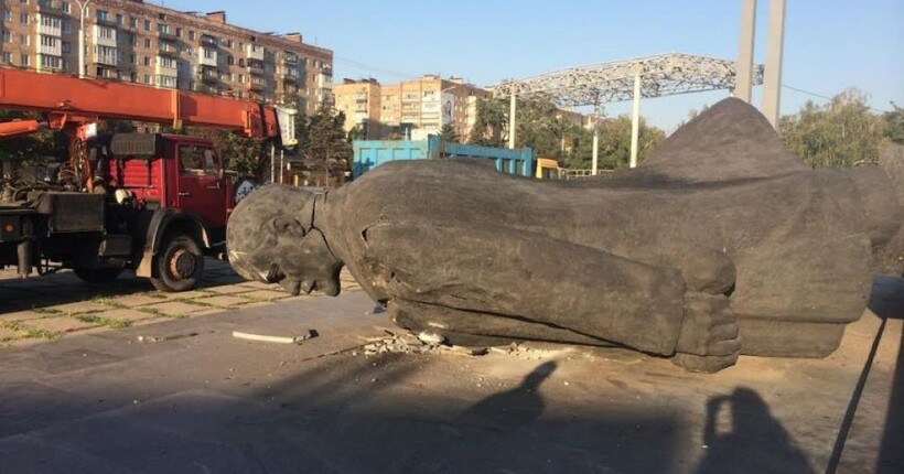 Повернення радянщині: у Маріуполі збирають підписи за встановлення пам'ятника Леніну