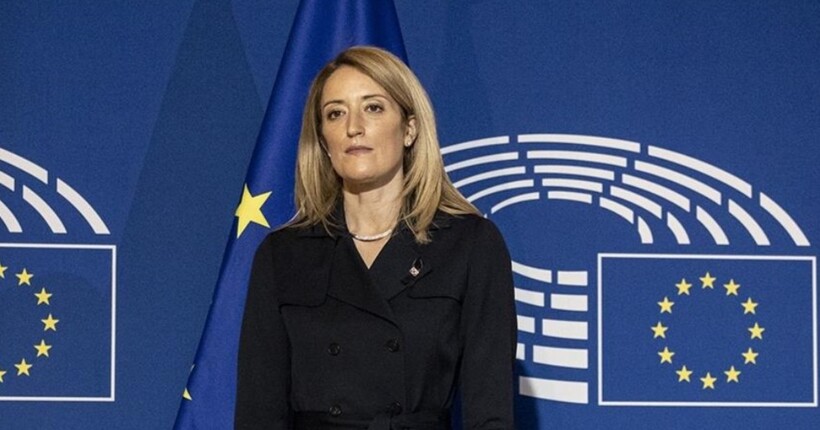 Голова Європарламенту застрягла в ОАЕ через удари Ірану по Катару