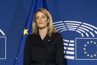 Голова Європарламенту застрягла в ОАЕ через удари Ірану по Катару
