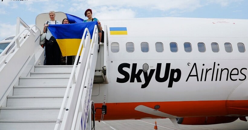 ГУР та МЗС евакуювали 31 українця з Ірану: серед них 14 дітей