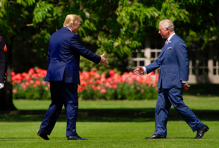 Король Чарльз ІІІ запросив президента США Дональда Трампа до Великої Британії