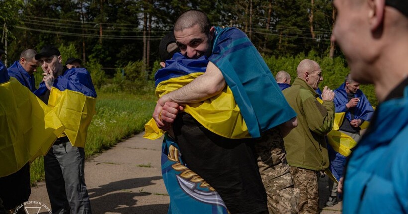 Обмін полоненими: СБУ показала ексклюзивні фото та відео