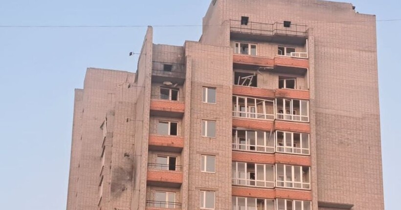 Окупанти обстріляли три громади Дніпропетровщини: є поранені та пошкодження інфраструктури (фото)