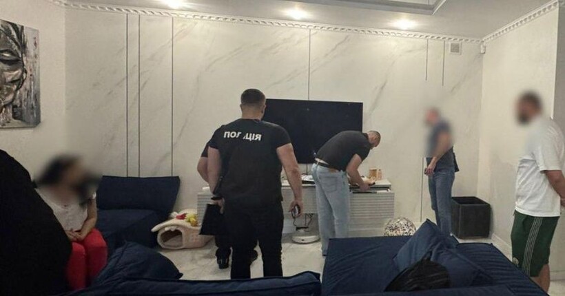 Справа про шахрайство з донатами для Назарія Гусакова: поліція проводить обшуки