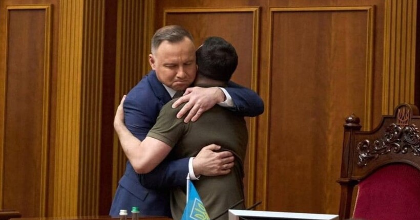 Зеленський відзначив Дуду орденом Свободи