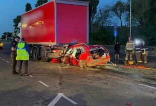 У Києві сталась смертельна ДТП: причини аварії встановлюють (фото)