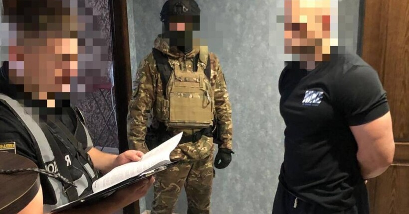 Прокурори викрили масштабну злочинну організацію, яка займалася підробкою та збутом офіційних документів
