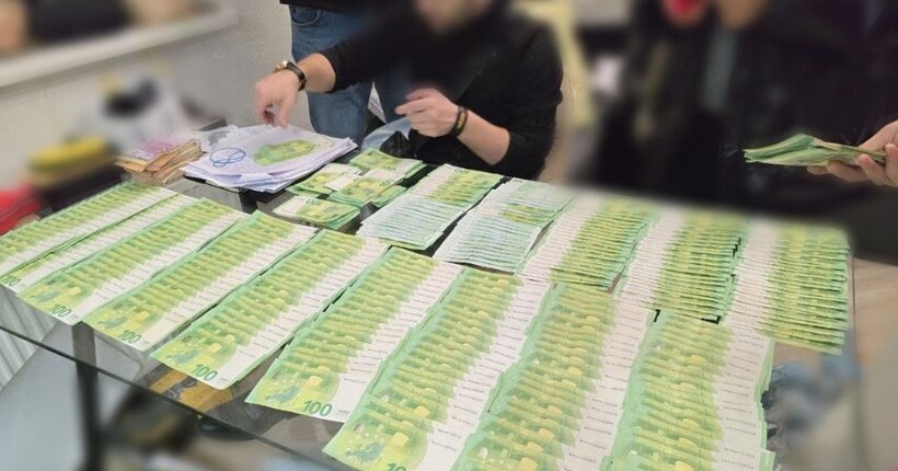 Постачали кокаїн з Європи: в Україні судитимуть наркоугруповання