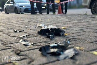 Ворожий безпілотник атакував Суми: пошкоджено маршрутку