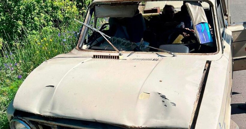 На Харківщині авто підірвалося на вибуховому пристрої - двоє цивільних у лікарні