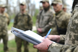 На Рівненщині під час оповіщення про оновлення облікових даних побили військового ТЦК