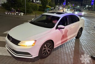 У Львові патрульні зупинили Volkswagen, яким керував 15-річний підліток