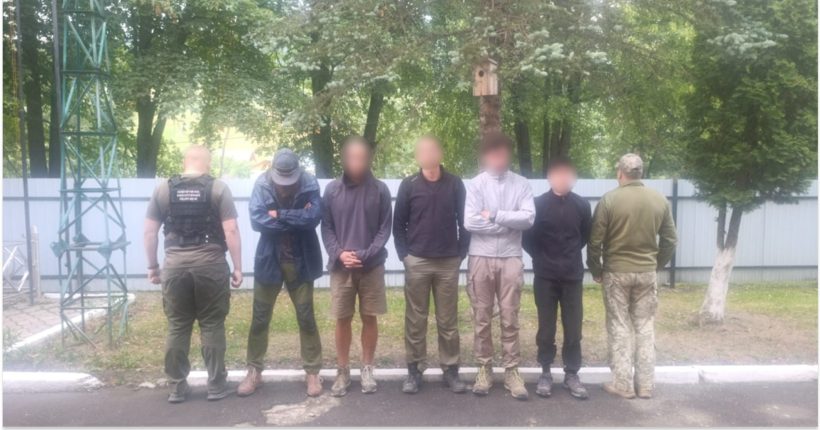 На українсько-румунському кордоні прикордонники затримали ухилянтів, які намагалися незаконно потрапити до ЄС