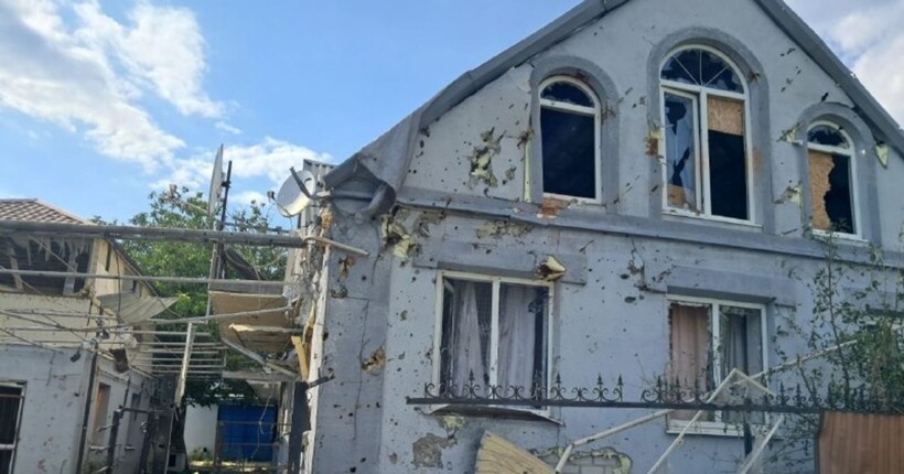 Окупанти завдали удару по двох районах Дніпропетровщини: є пошкодження (фото)