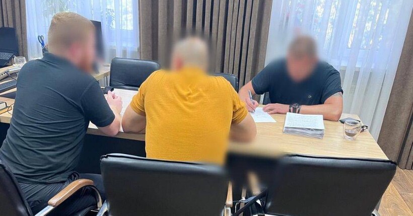 У Києві директору департаменту КМДА оголосили підозру через переплату 4,8 млн грн за генератори