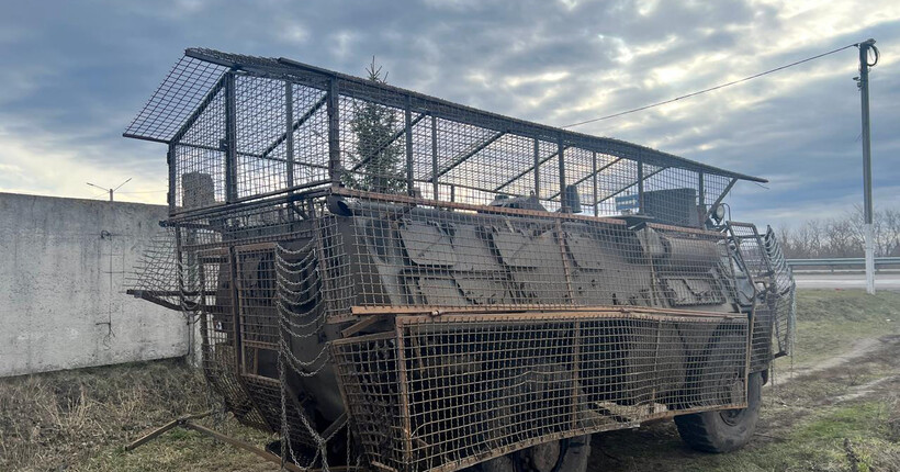 На Сумщині військового засудили до семи років за дезертирство та викрадення БТР