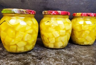 Кабачки зі смаком ананасів: рецепт незвичайної консервації на зиму