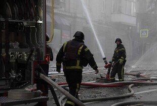 Росіяни вночі атакували Київ дронами та балістикою: двоє загиблих, 13 постраждалих