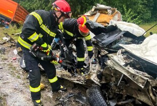 На Тернопільщині легковик зіткнувся з вантажівкою: четверо загиблих