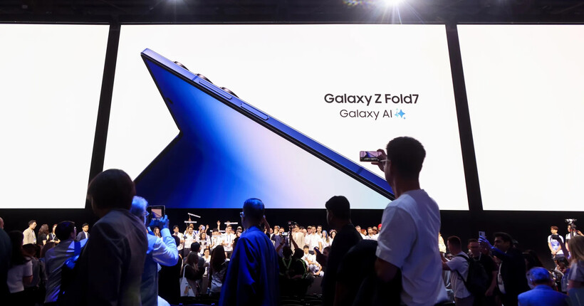 Samsung готує випуск трискладного смартфона — відповідь Huawei та виклик Apple