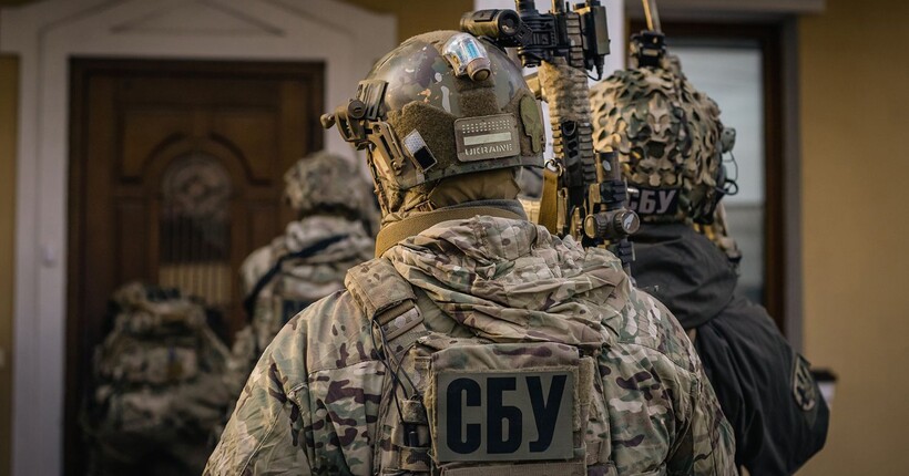 На Київщині до 15 років за ґратами засудили адвоката, який коригував ракетні удари рф