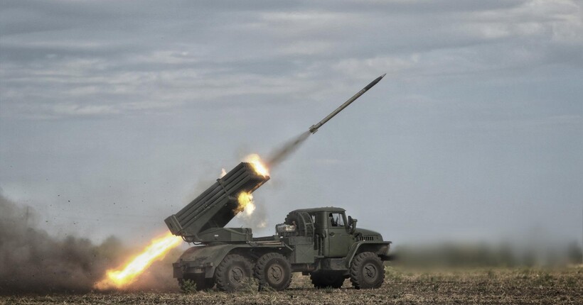 Росіяни за добу обстріляли десятки населених пунктів Херсонщини: постраждало 14 осіб