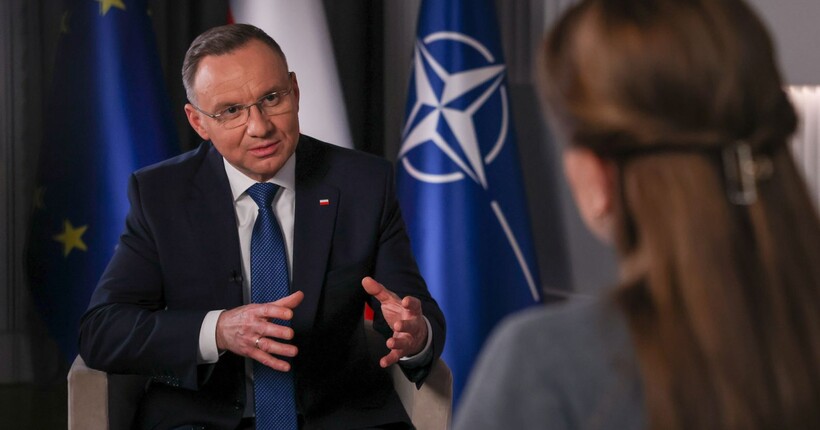 Польща не закриває аеропорт у Жешуві, який перевозить військову допомогу Україні – ЦПД