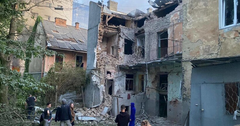 Окупанти завдали удару по Львову: пошкоджено інфраструктуру (фото)